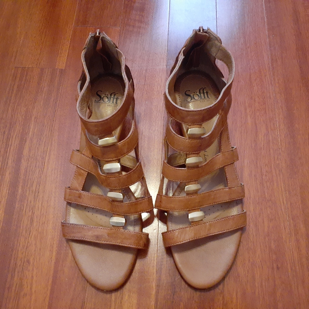 Shoes - Picture 3 of 3